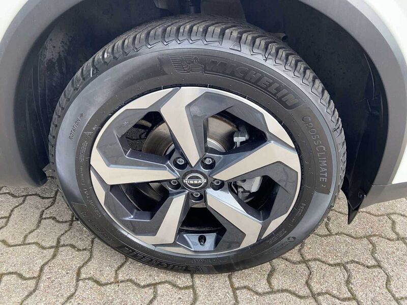 Nissan Qashqai N-Connecta 1.3 MHEV Xtronic Winter Techn.