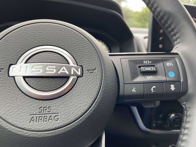 Nissan Qashqai N-Connecta 1.3 MHEV Xtronic Winter Techn.