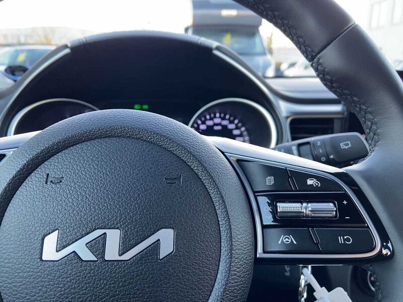 Kia Ceed / cee'd Edition 7 1.0 T-GDI 120 ED7 EMO