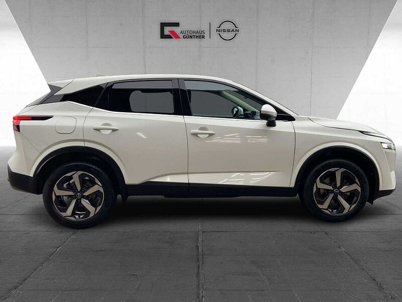 Nissan Qashqai N-CONNECTA 1.3 MHEV Xtronic Winter Techn.