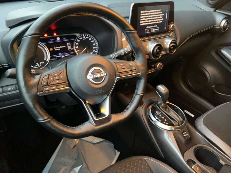 Nissan Juke N-Connecta Hybrid 1.6 4AMT NC Winter